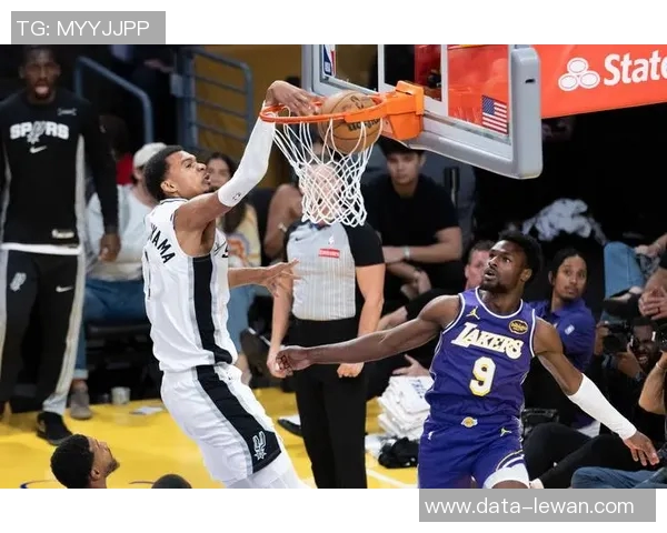 快船与马刺精彩对决全场录像回放尽享篮球盛宴